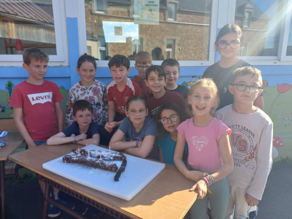 Anniversaires des mois de juillet, août et septembre chez les CE2-CM